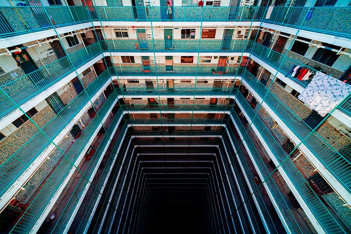 A-geometria-impressionante-da-moradia-pública-de-Hong-Kong--(1)