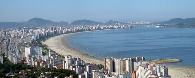 Santos - Vista Panoramica da Praia e da Cidade